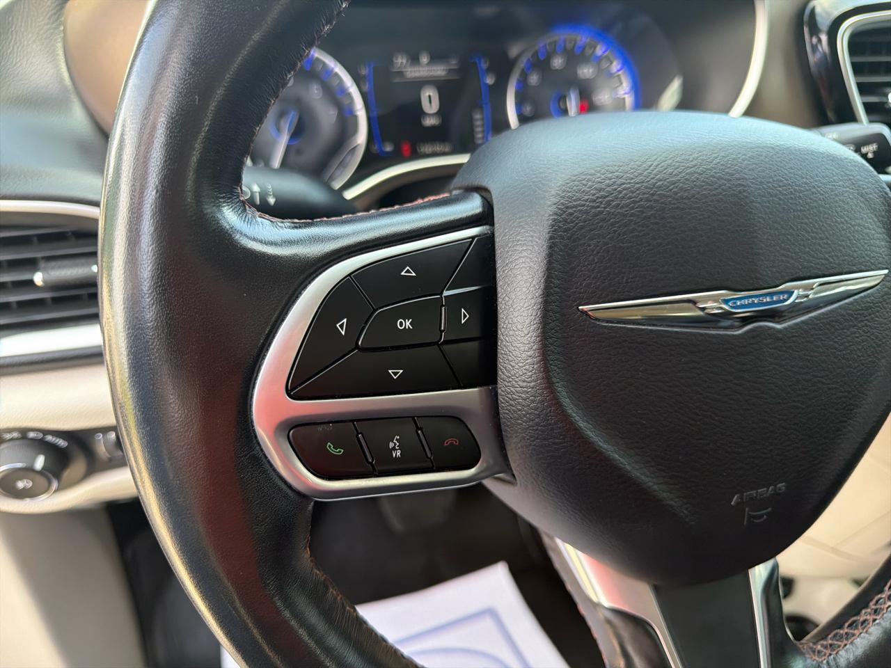 Chrysler Pacifica Touring L FWD 2019