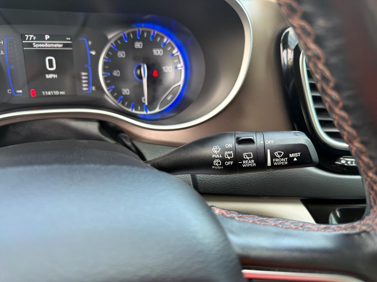Chrysler Pacifica Touring L FWD 2019