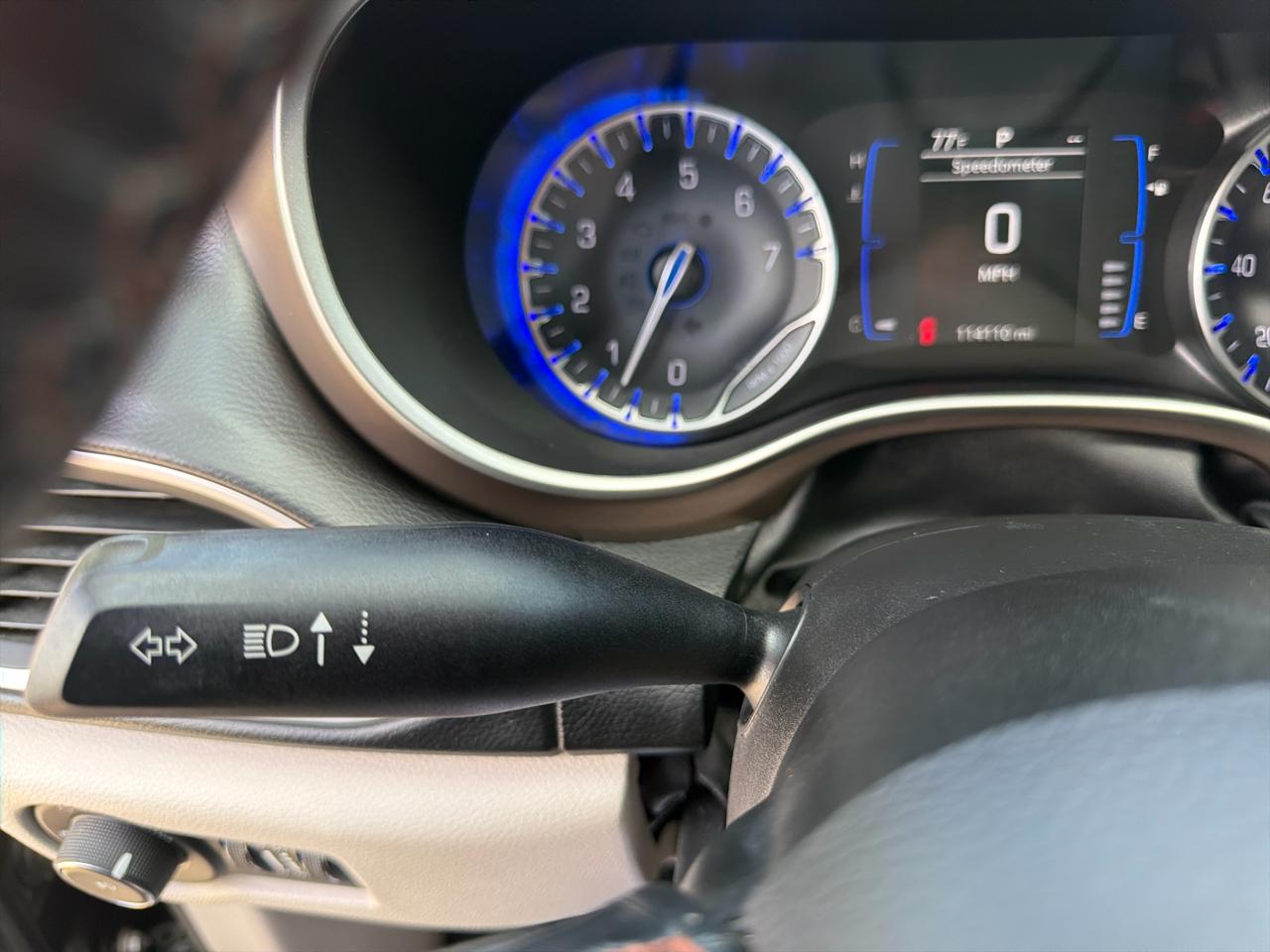 Chrysler Pacifica Touring L FWD 2019