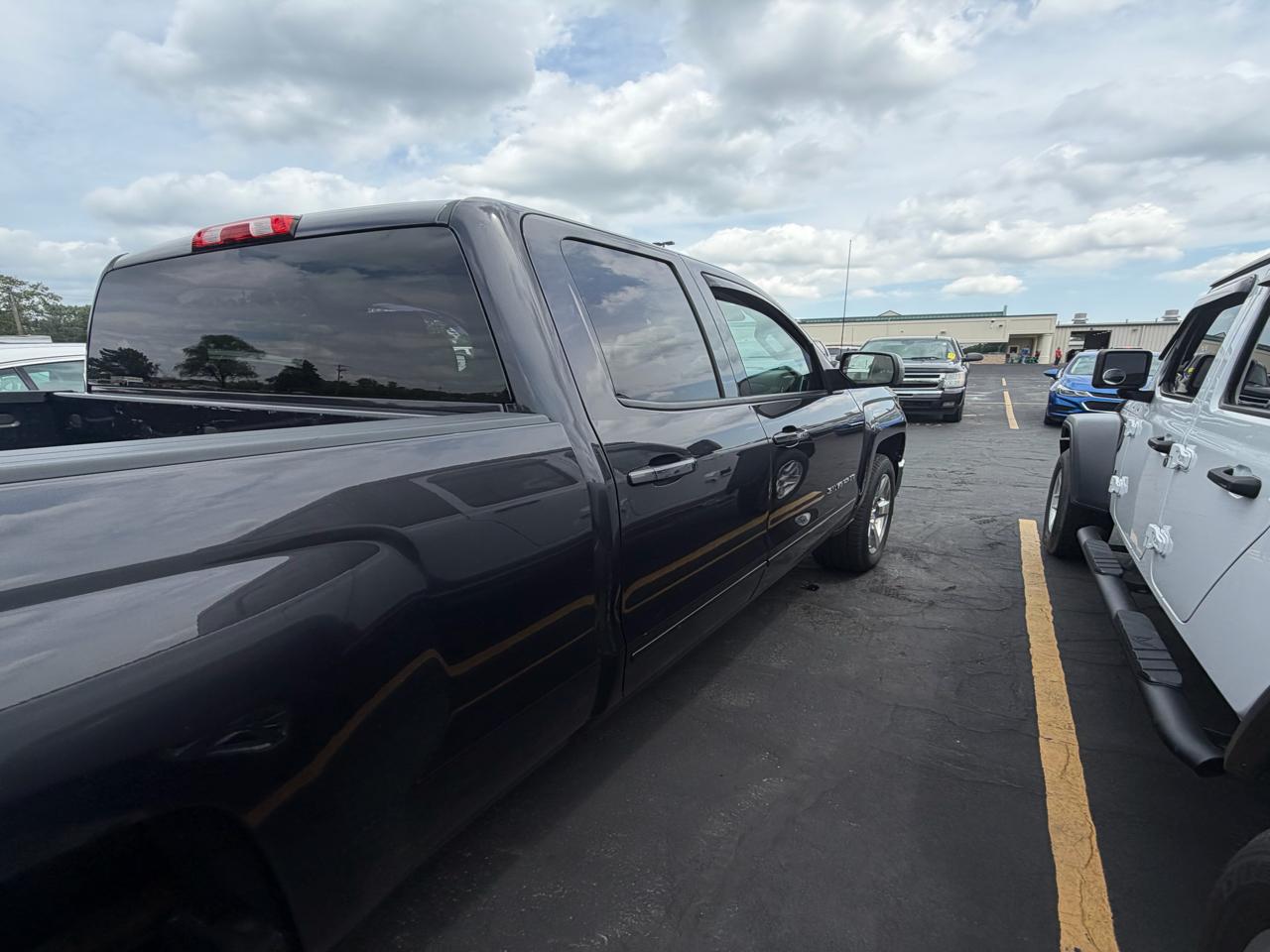 Chevrolet Silverado 1500 4WD Double Cab 143.5" LT w/1LT 2015