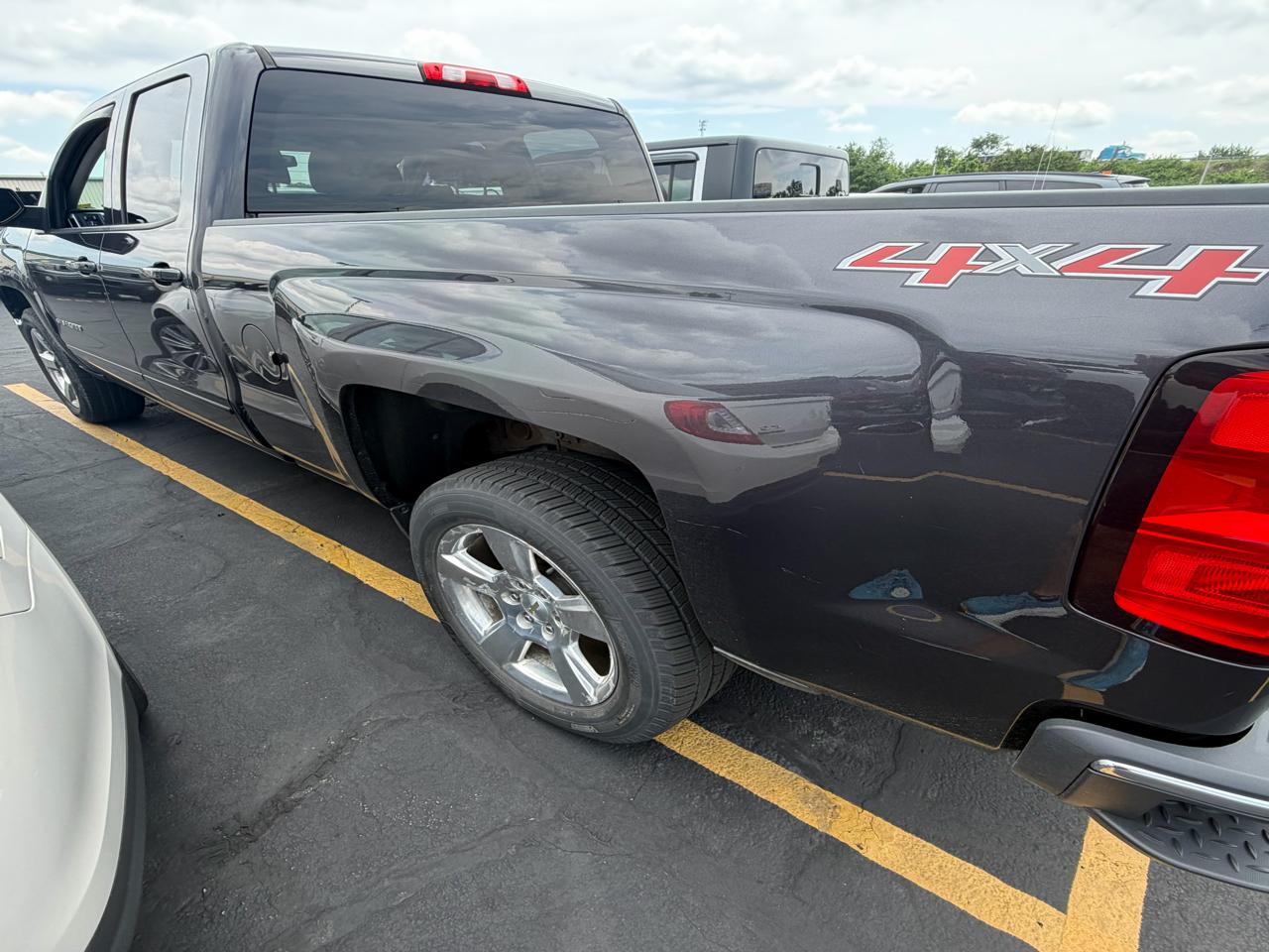 Chevrolet Silverado 1500 4WD Double Cab 143.5" LT w/1LT 2015