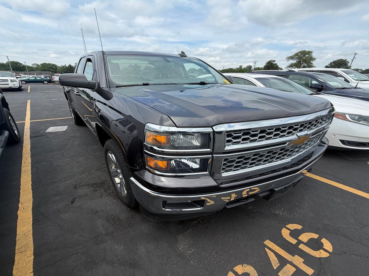 Chevrolet Silverado 1500 4WD Double Cab 143.5" LT w/1LT 2015