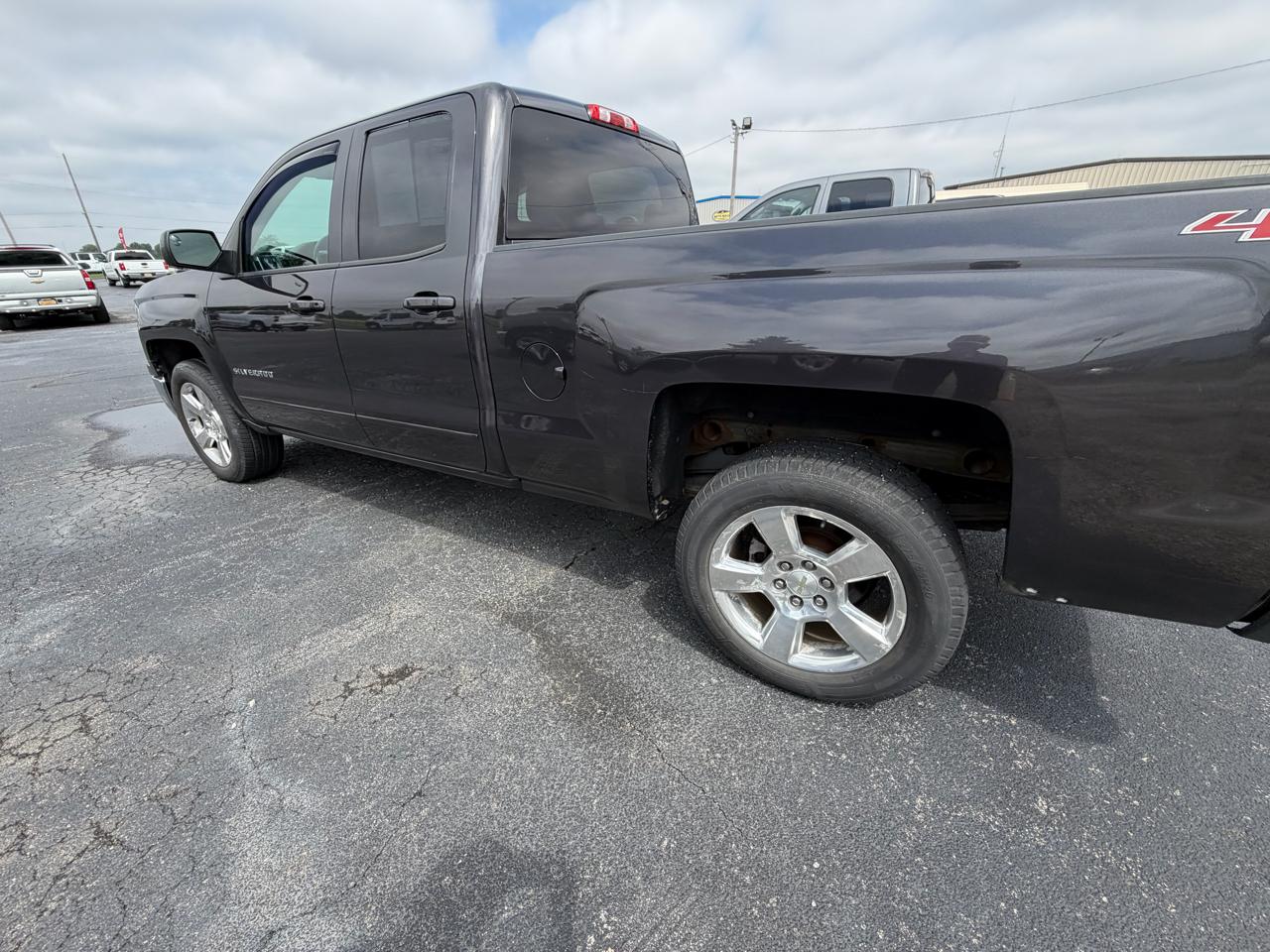 Chevrolet Silverado 1500 4WD Double Cab 143.5" LT w/1LT 2015