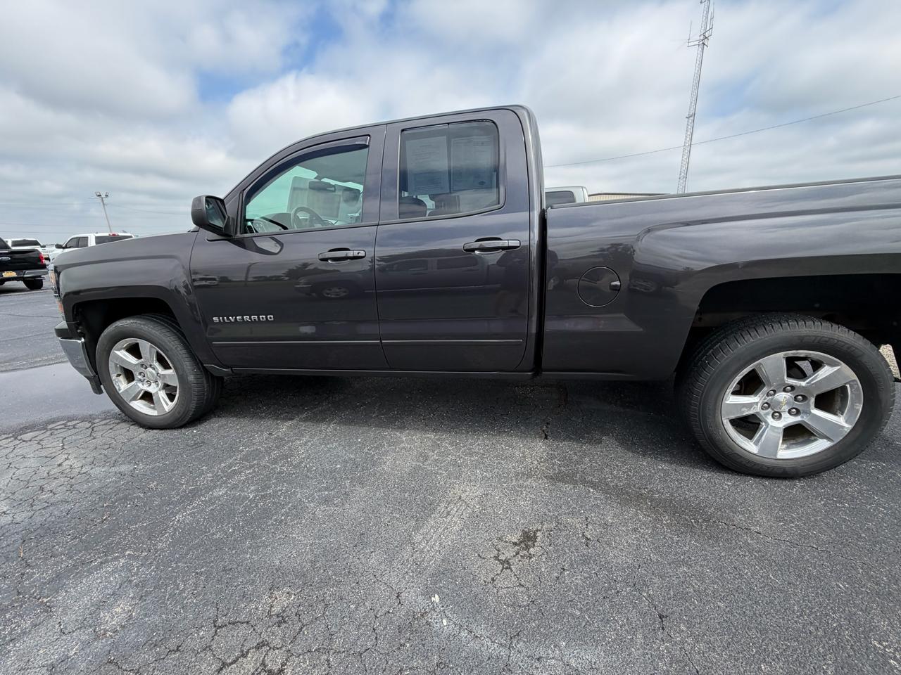 Chevrolet Silverado 1500 4WD Double Cab 143.5" LT w/1LT 2015