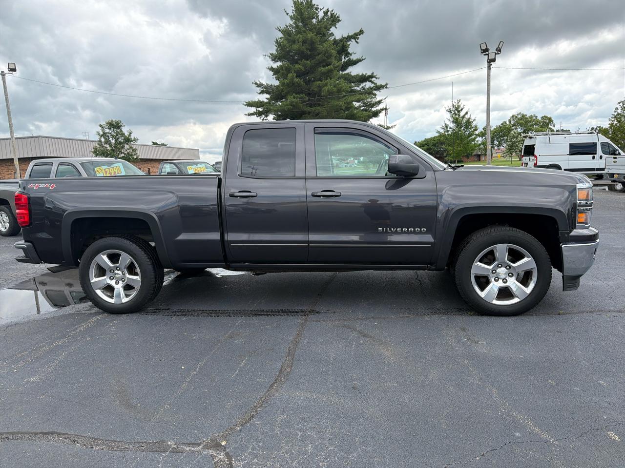 Chevrolet Silverado 1500 4WD Double Cab 143.5" LT w/1LT 2015