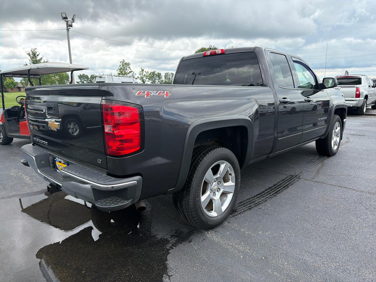Chevrolet Silverado 1500 4WD Double Cab 143.5" LT w/1LT 2015