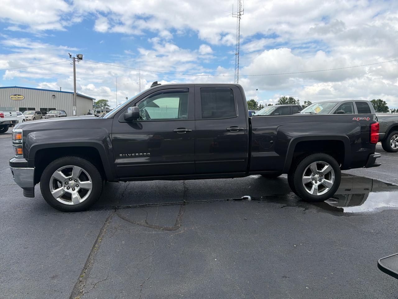 Chevrolet Silverado 1500 4WD Double Cab 143.5" LT w/1LT 2015