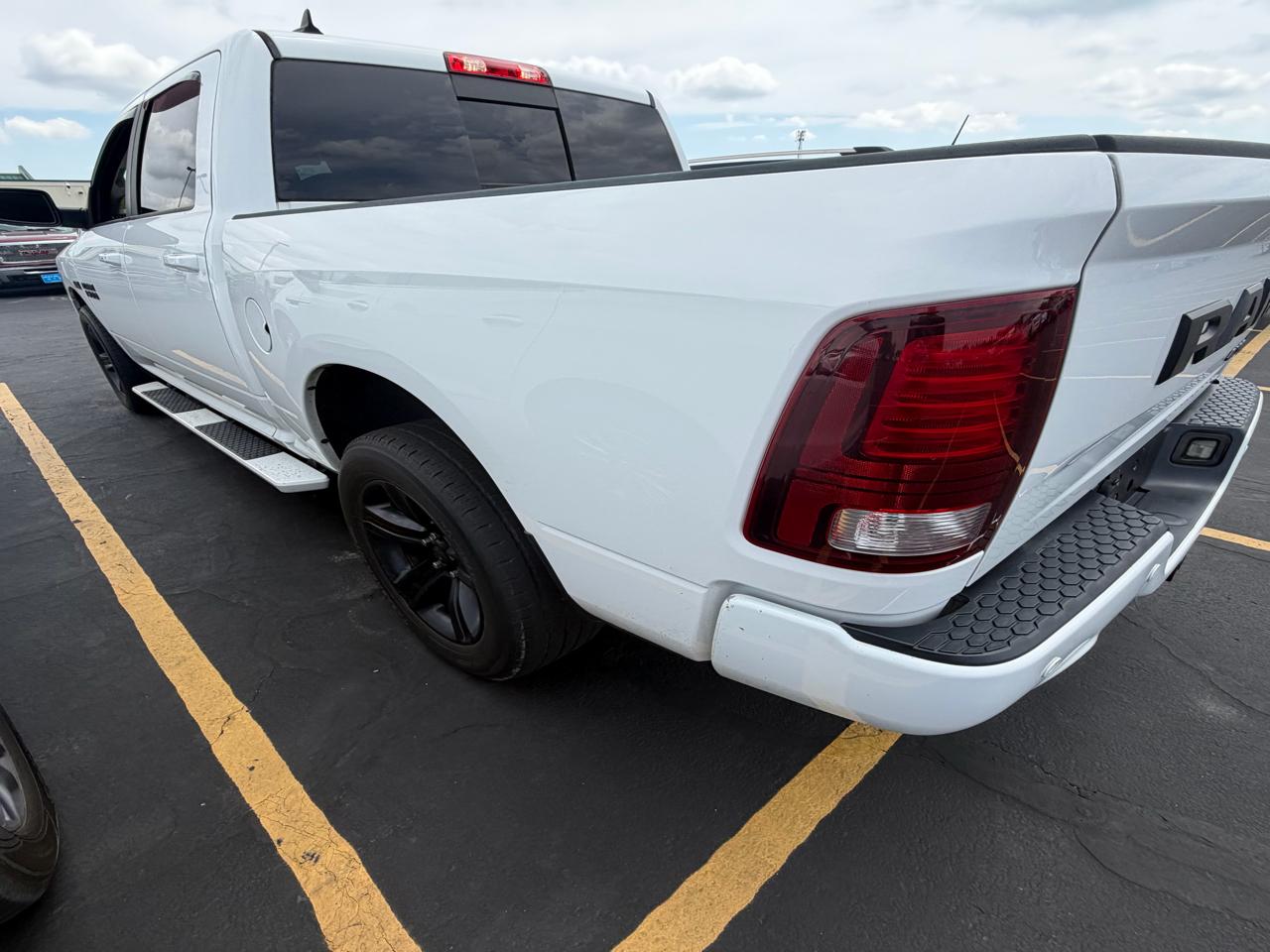 RAM 1500 Night 4x4 Crew Cab 5'7" Box *Ltd Avail* 2018
