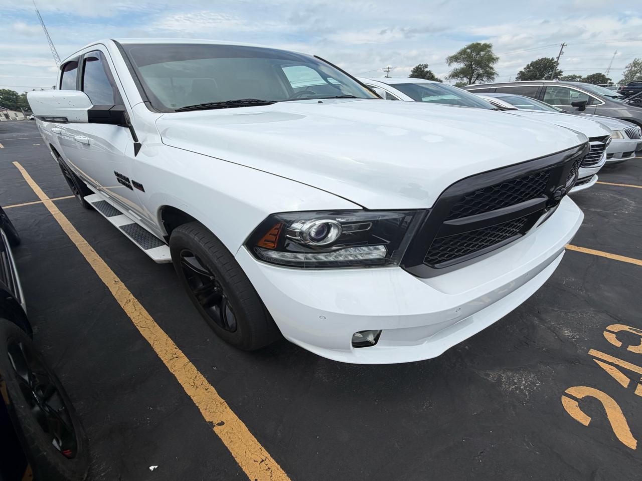 RAM 1500 Night 4x4 Crew Cab 5'7" Box *Ltd Avail* 2018