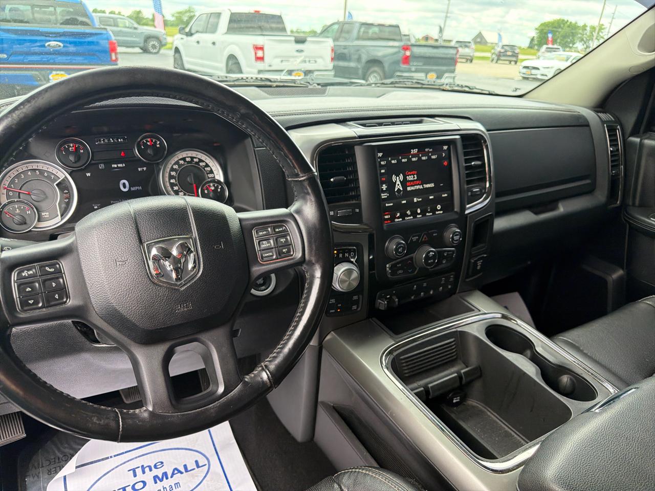 RAM 1500 Night 4x4 Crew Cab 5'7" Box *Ltd Avail* 2018