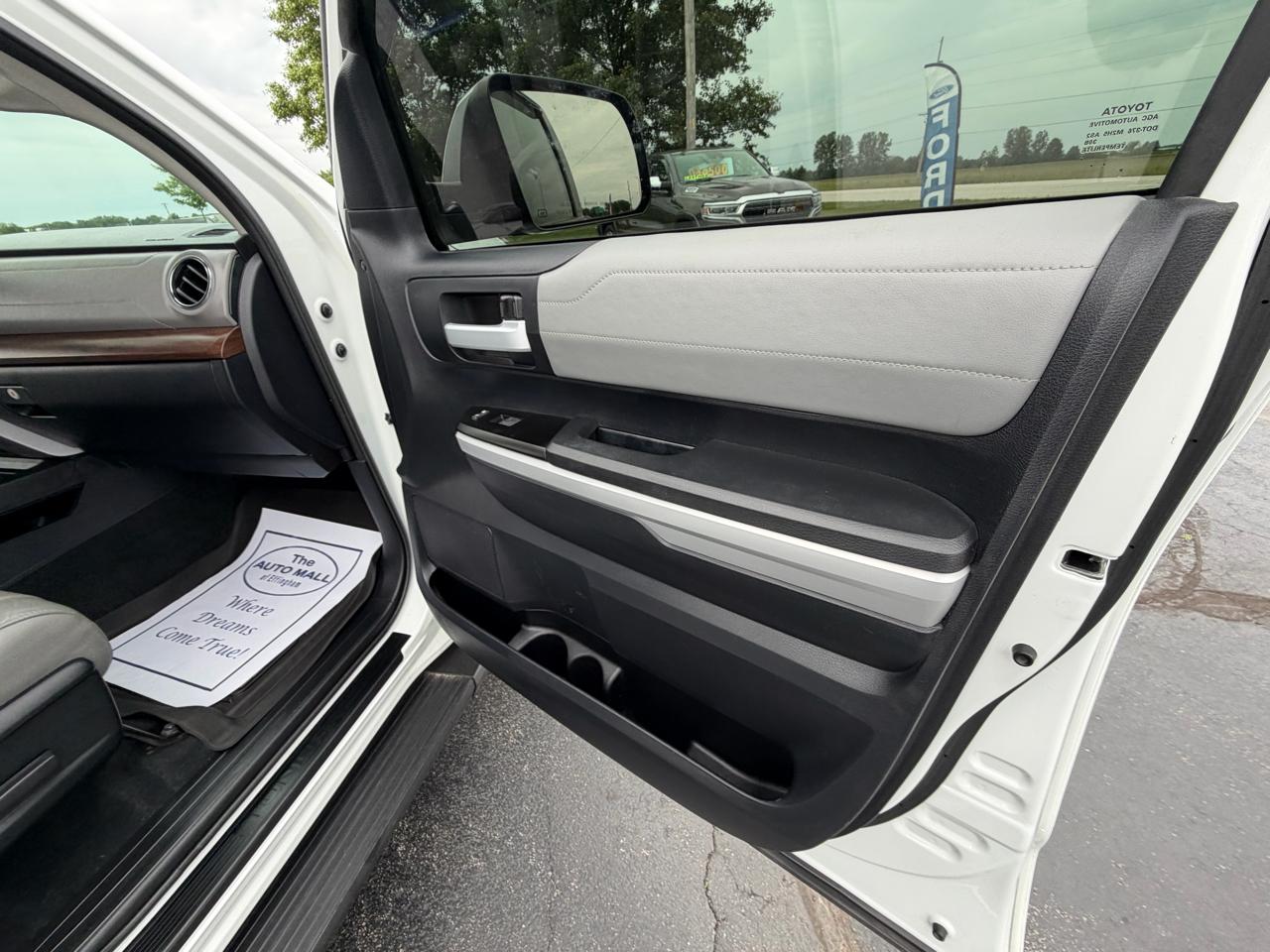 Toyota Tundra 4WD 1794 Edition CrewMax 5.5' Bed 5.7L FFV (Natl) 2018