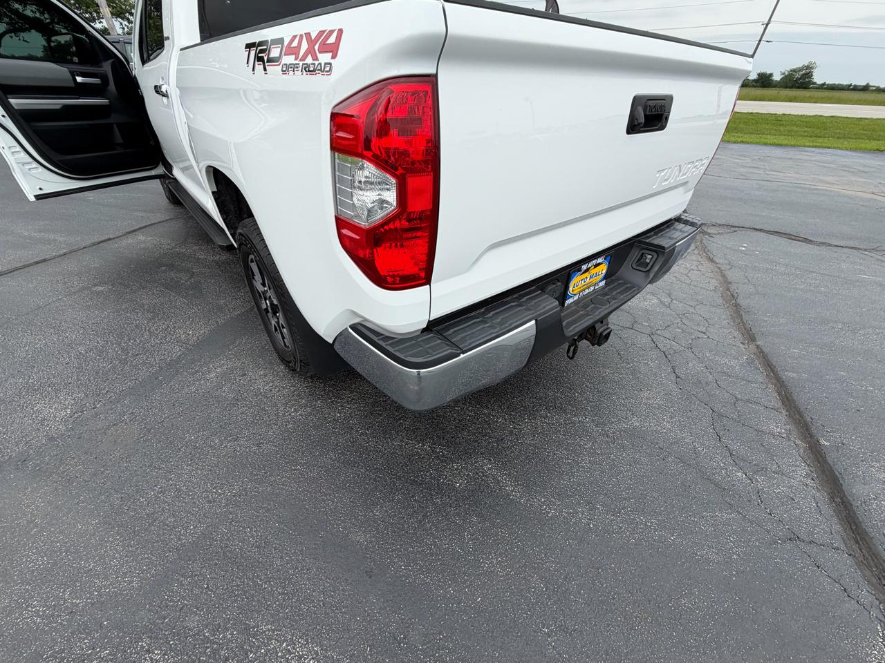 Toyota Tundra 4WD 1794 Edition CrewMax 5.5' Bed 5.7L FFV (Natl) 2018