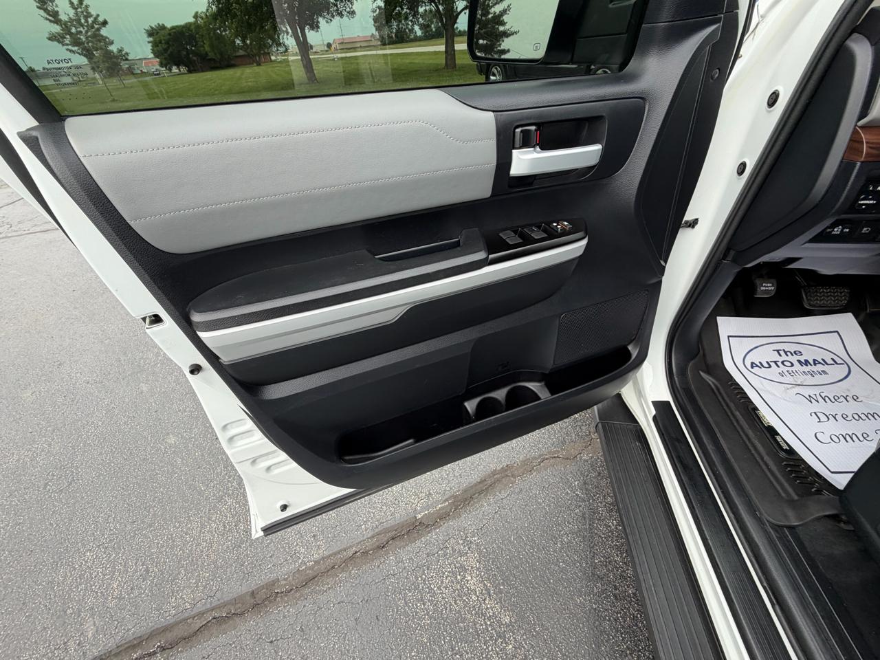Toyota Tundra 4WD 1794 Edition CrewMax 5.5' Bed 5.7L FFV (Natl) 2018