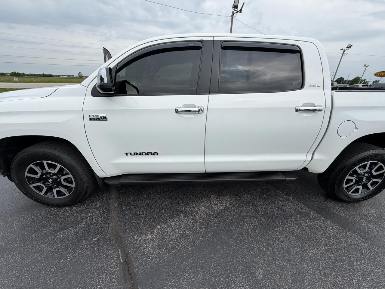 Toyota Tundra 4WD 1794 Edition CrewMax 5.5' Bed 5.7L FFV (Natl) 2018
