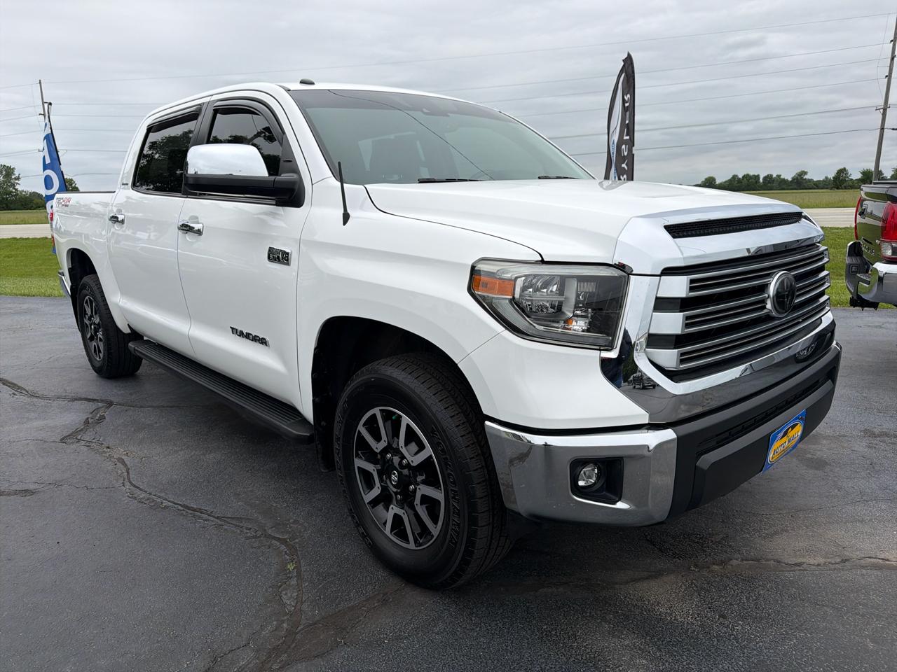 Toyota Tundra 4WD 1794 Edition CrewMax 5.5' Bed 5.7L FFV (Natl) 2018