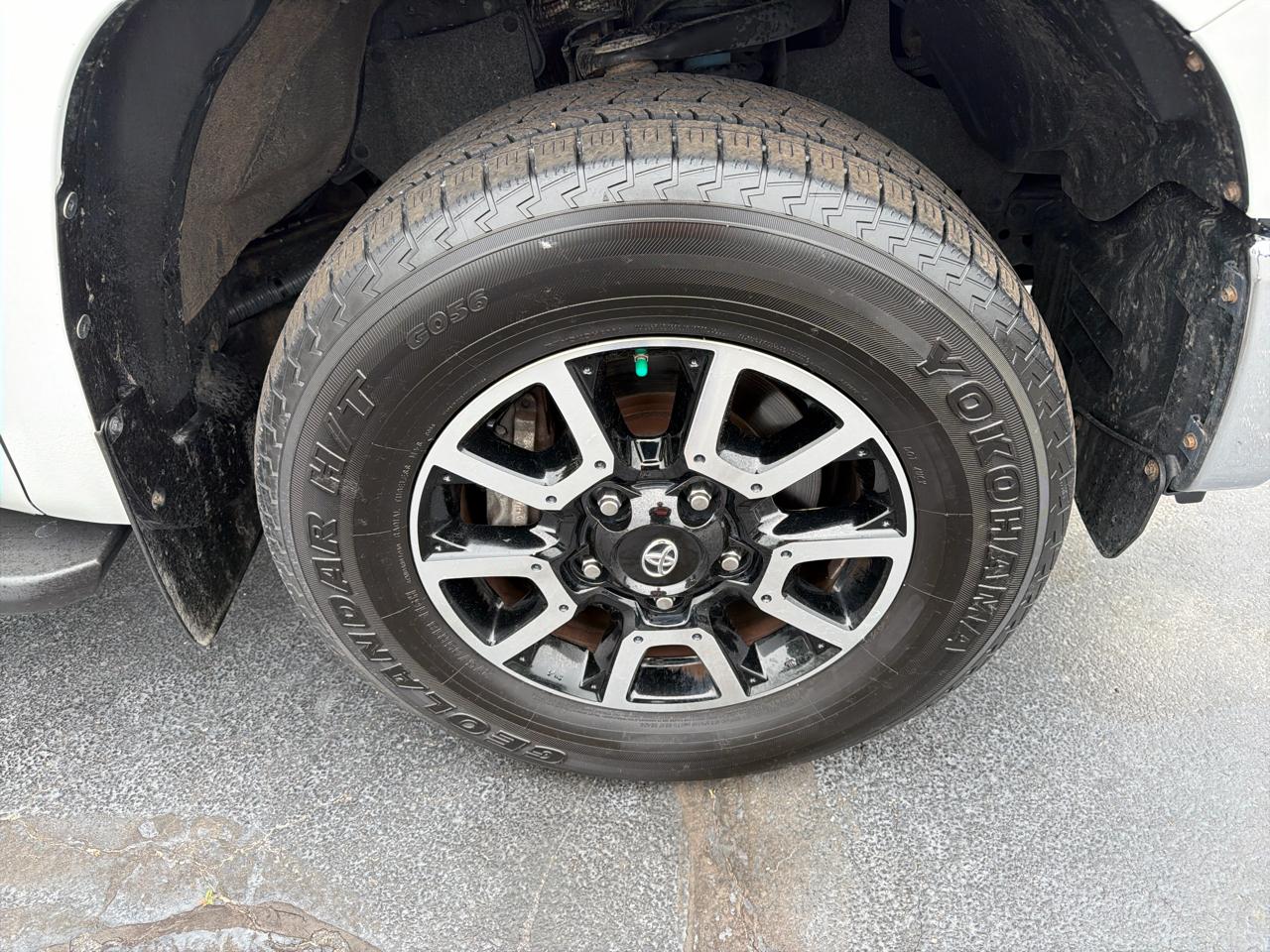 Toyota Tundra 4WD 1794 Edition CrewMax 5.5' Bed 5.7L FFV (Natl) 2018