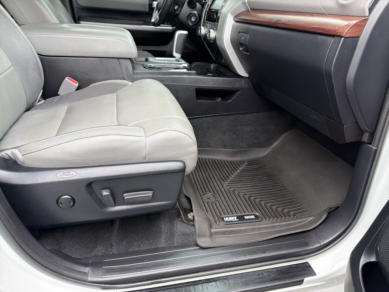 Toyota Tundra 4WD 1794 Edition CrewMax 5.5' Bed 5.7L FFV (Natl) 2018