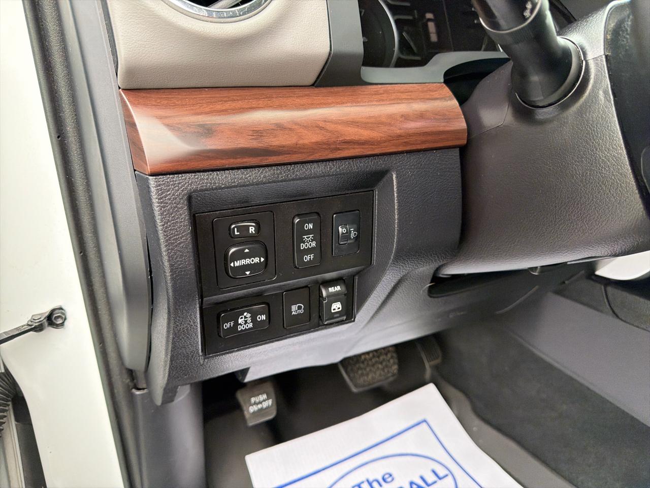 Toyota Tundra 4WD 1794 Edition CrewMax 5.5' Bed 5.7L FFV (Natl) 2018
