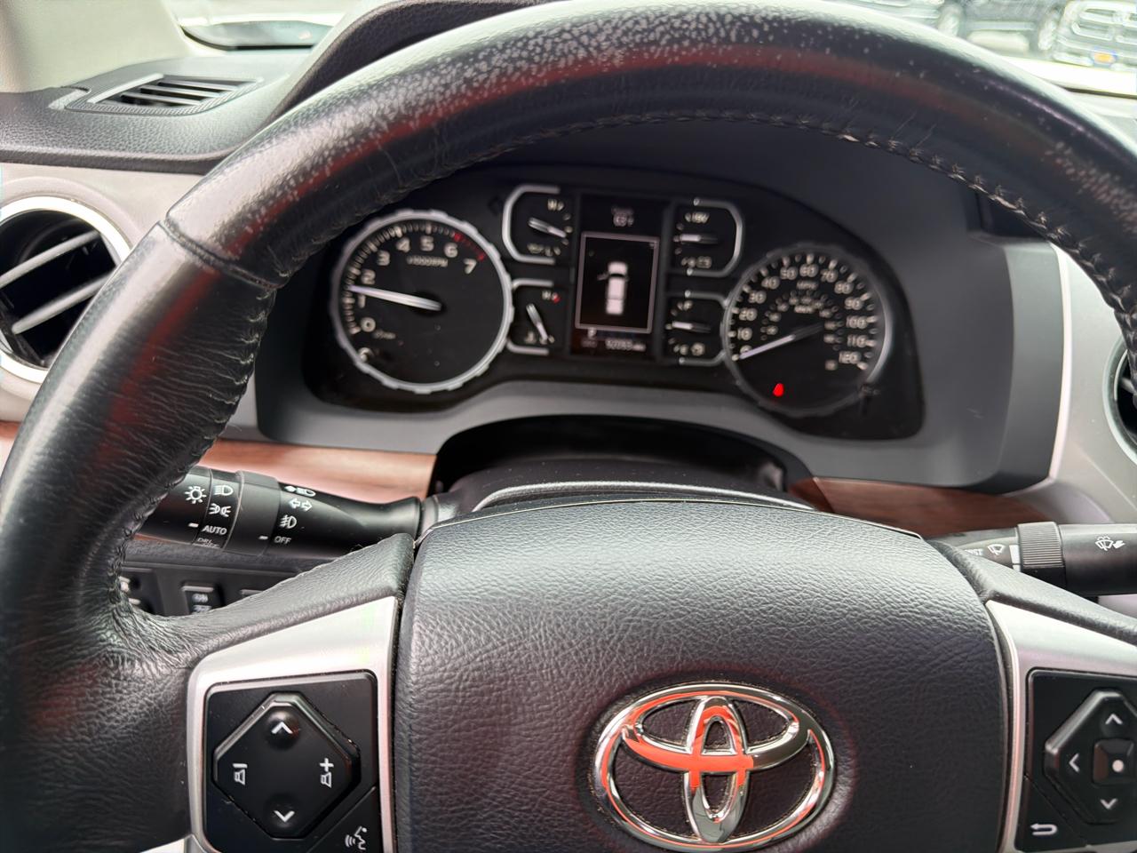 Toyota Tundra 4WD 1794 Edition CrewMax 5.5' Bed 5.7L FFV (Natl) 2018