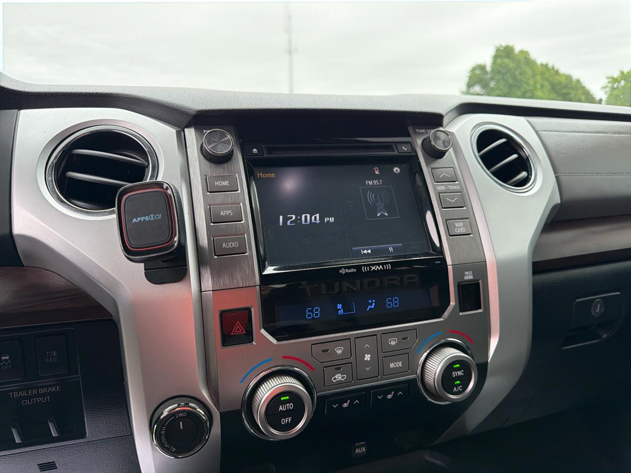 Toyota Tundra 4WD 1794 Edition CrewMax 5.5' Bed 5.7L FFV (Natl) 2018