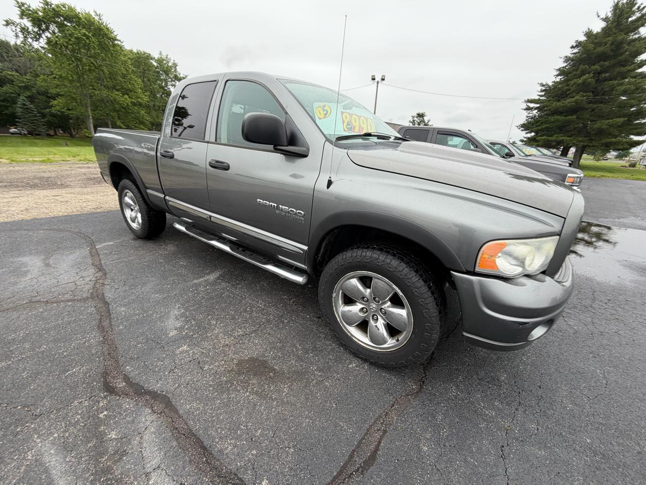 Dodge Ram 1500 4dr Quad Cab 140.5" WB 4WD SLT 2005