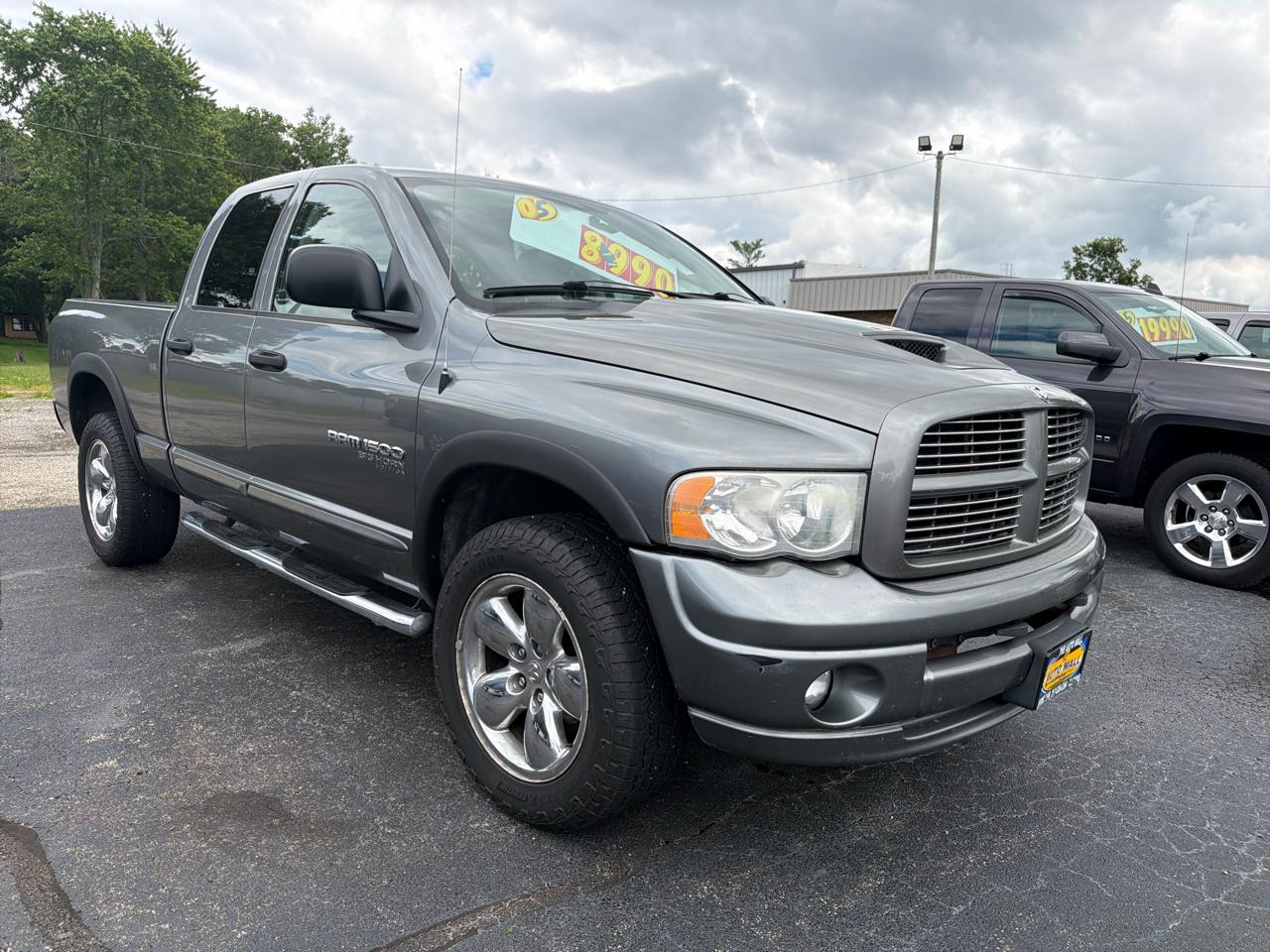 Dodge Ram 1500 4dr Quad Cab 140.5" WB 4WD SLT 2005
