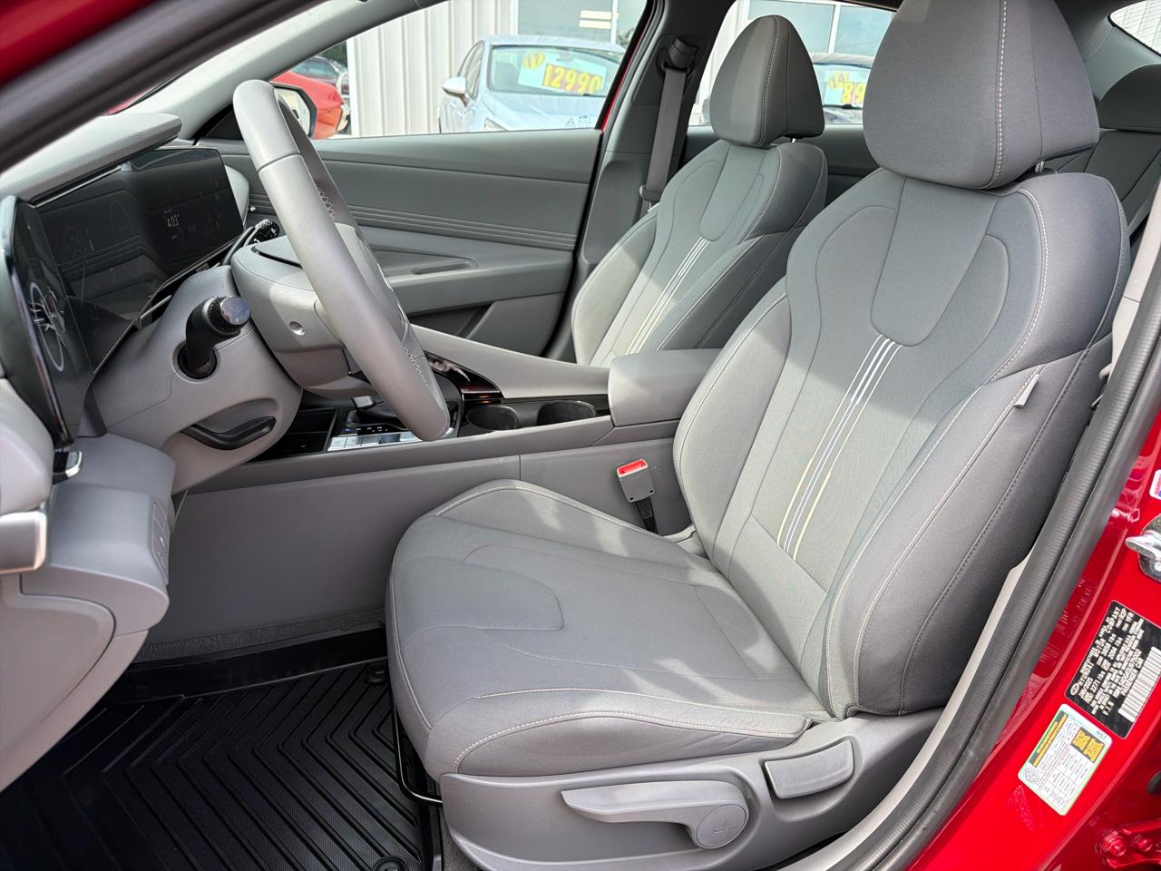 Hyundai Elantra SEL Convenience IVT 2025
