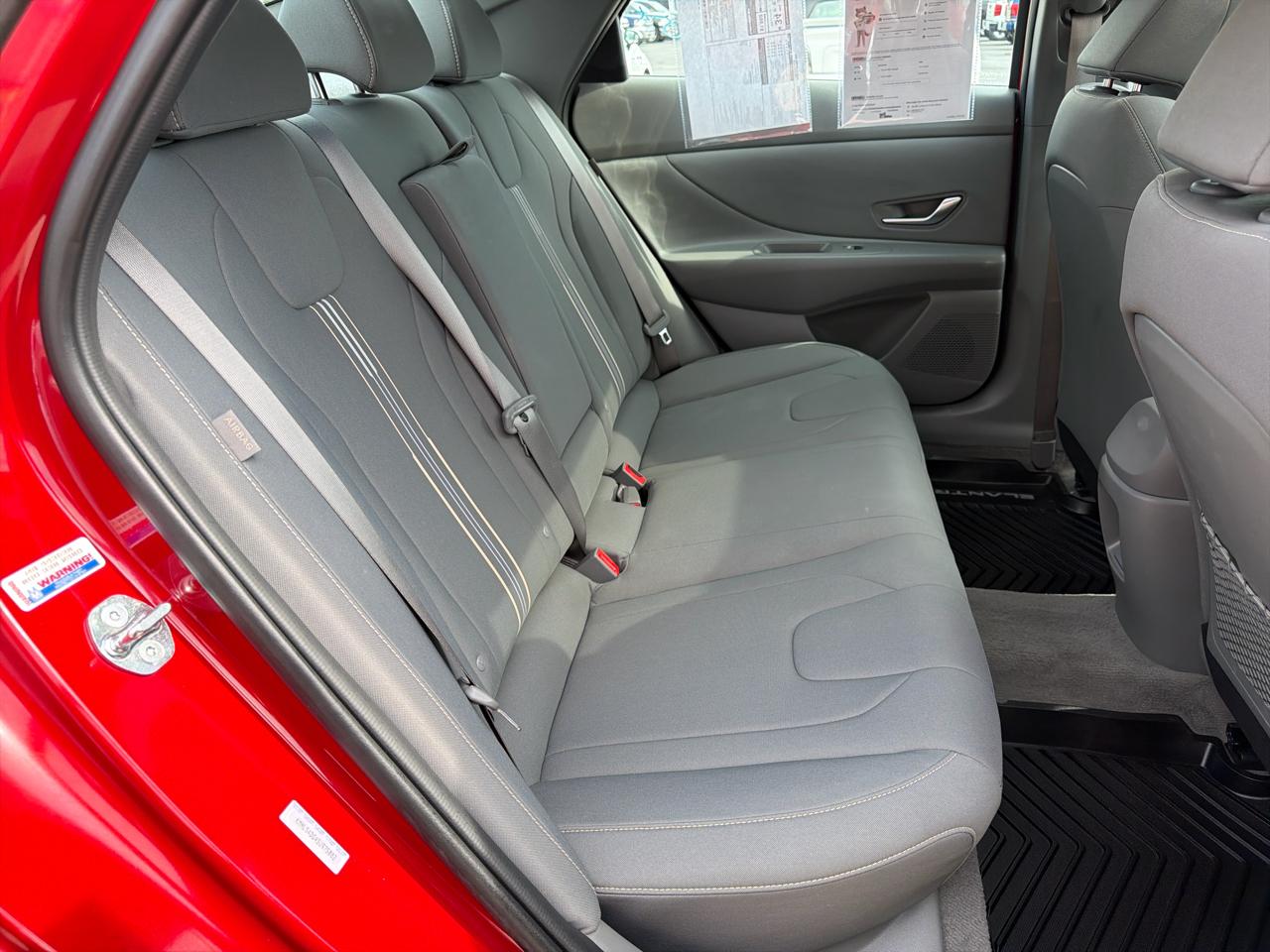 Hyundai Elantra SEL Convenience IVT 2025