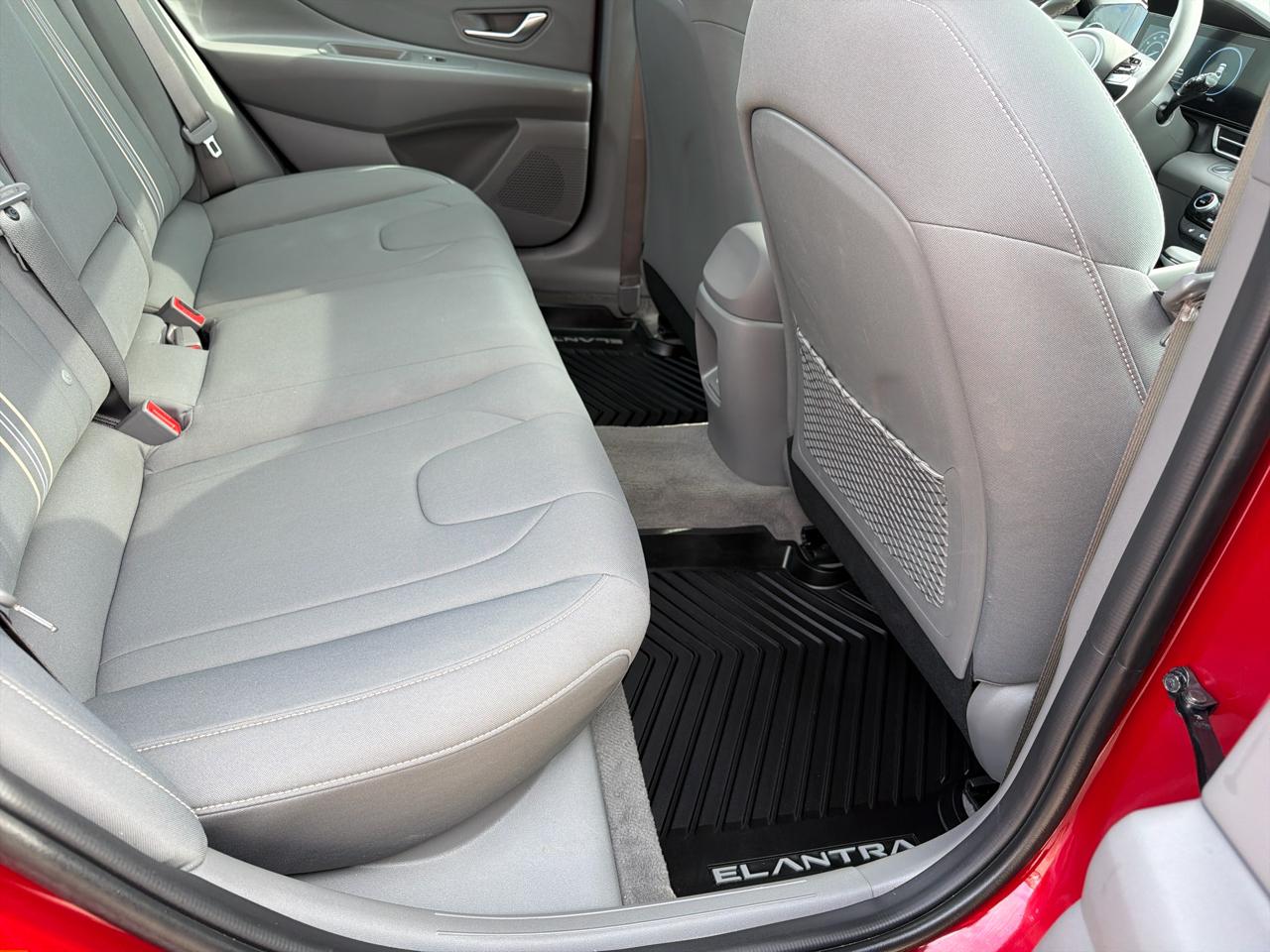 Hyundai Elantra SEL Convenience IVT 2025