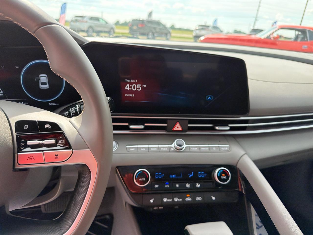 Hyundai Elantra SEL Convenience IVT 2025