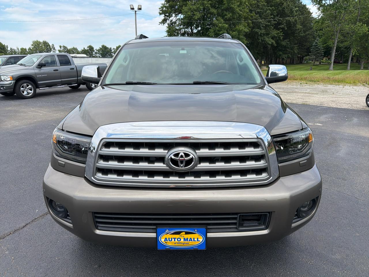 Toyota Sequoia 4WD 5.7L FFV Platinum (Natl) 2015