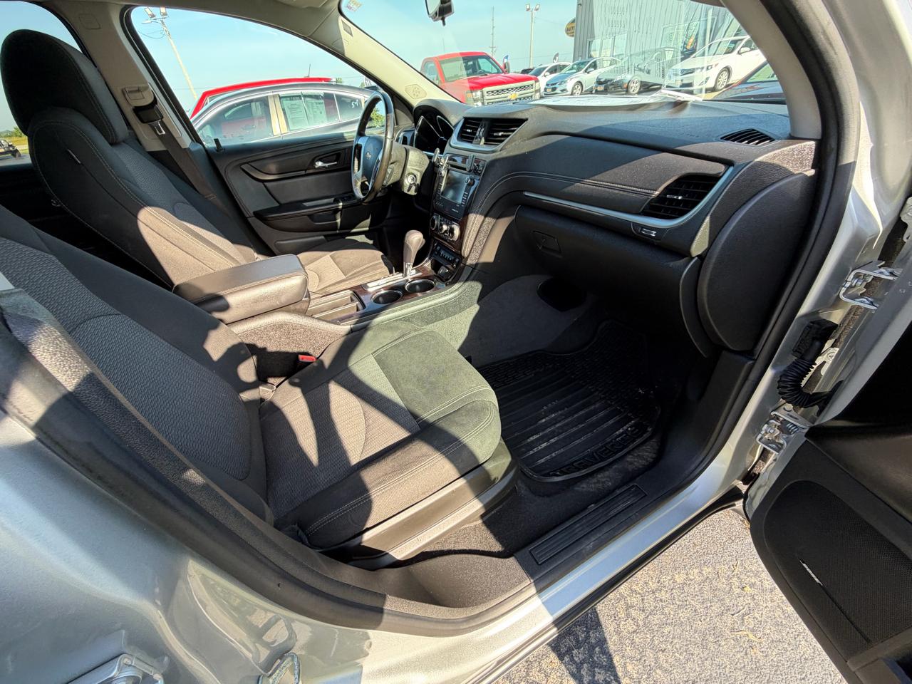 Chevrolet Traverse FWD 4dr LT w/1LT 2017