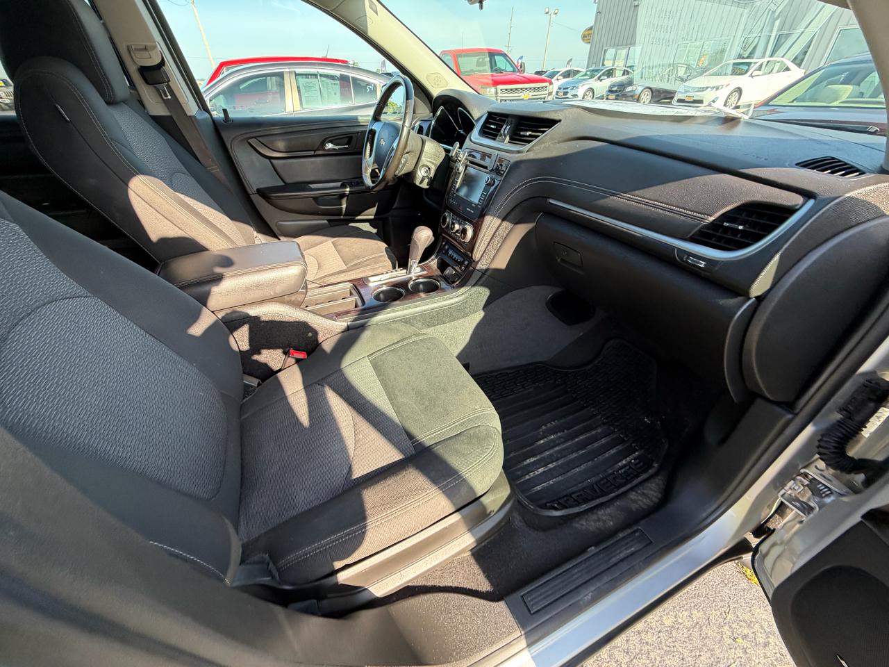 Chevrolet Traverse FWD 4dr LT w/1LT 2017