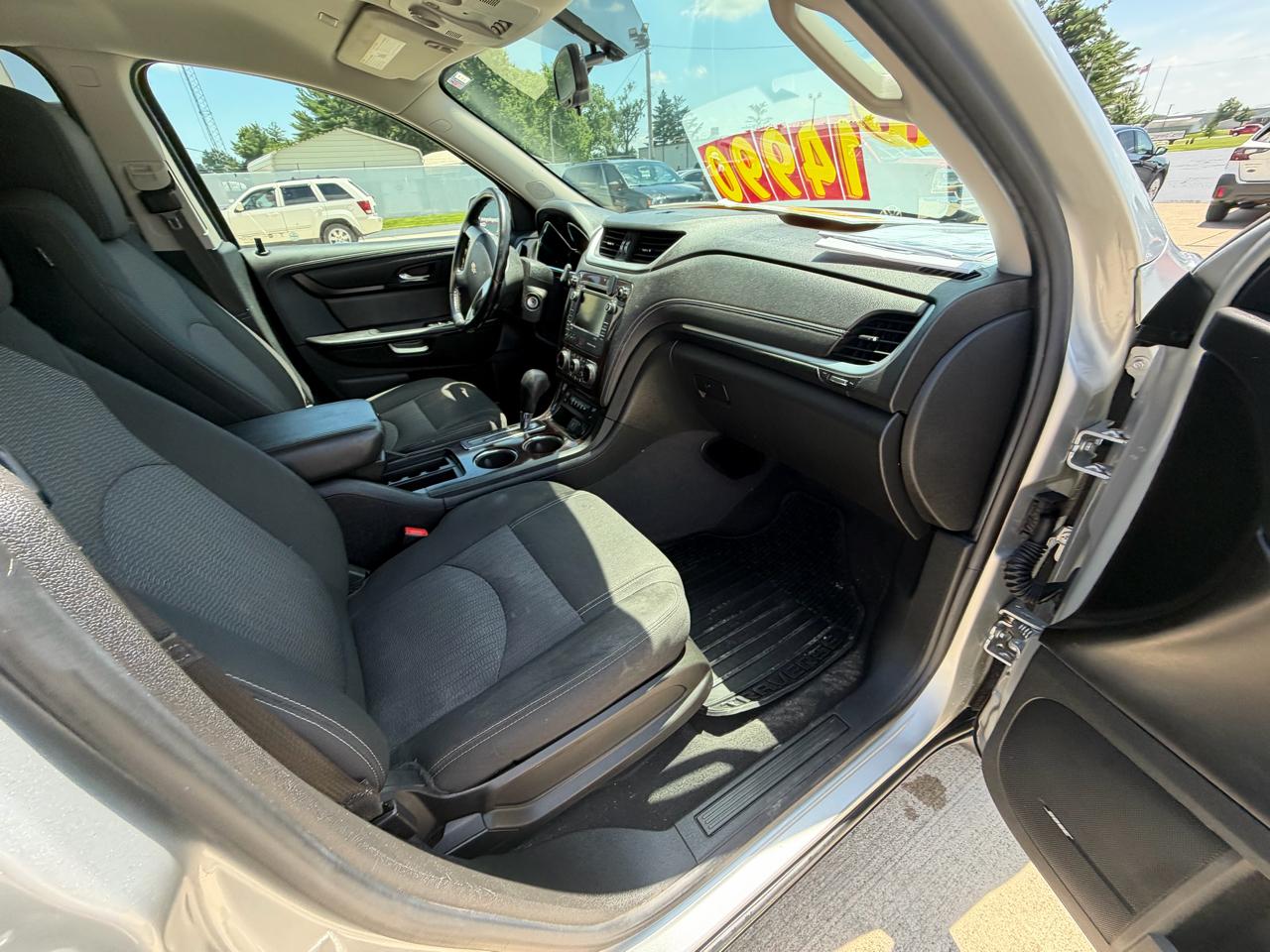 Chevrolet Traverse FWD 4dr LT w/1LT 2017