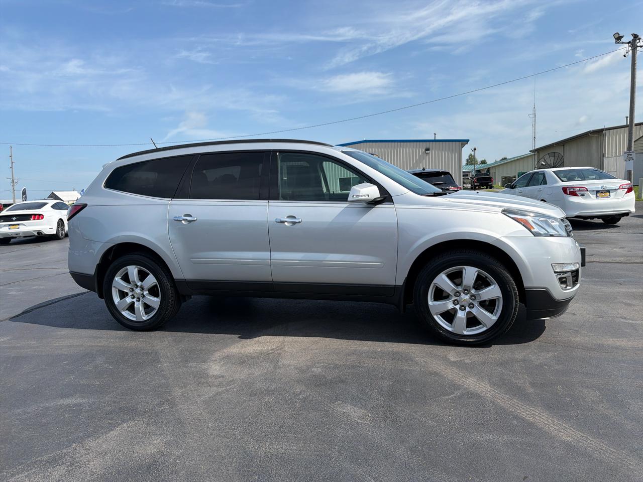 Chevrolet Traverse FWD 4dr LT w/1LT 2017