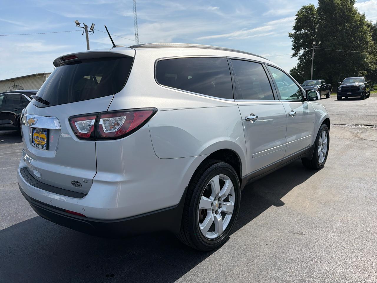 Chevrolet Traverse FWD 4dr LT w/1LT 2017