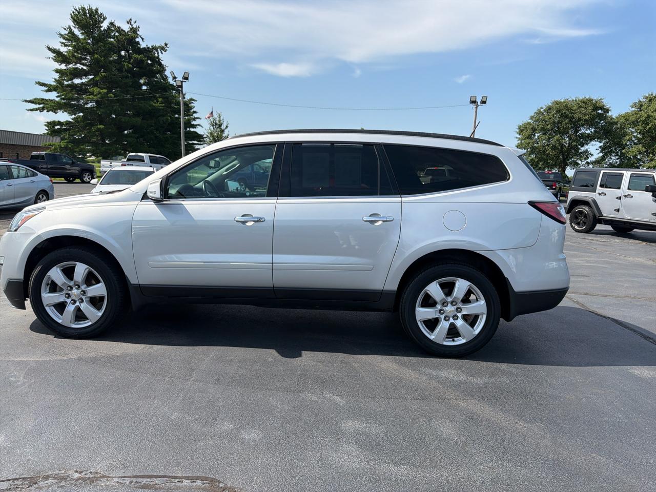 Chevrolet Traverse FWD 4dr LT w/1LT 2017