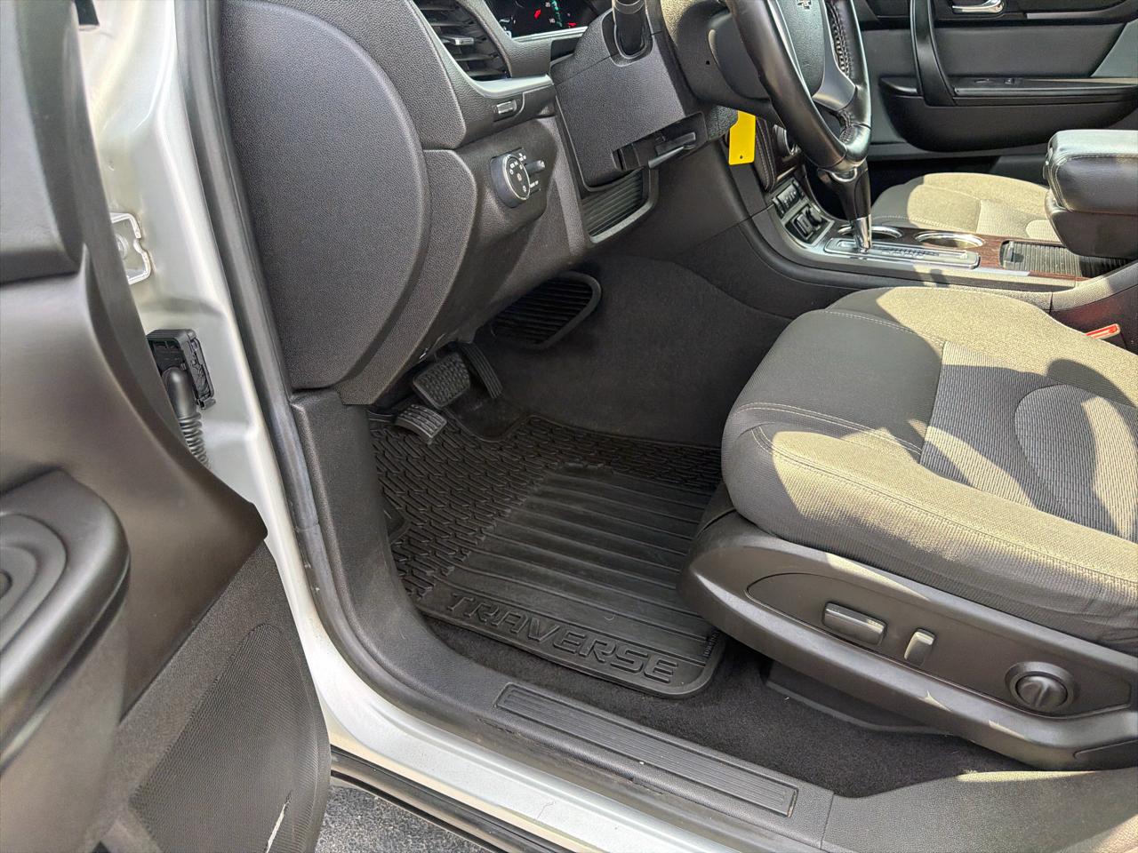 Chevrolet Traverse FWD 4dr LT w/1LT 2017