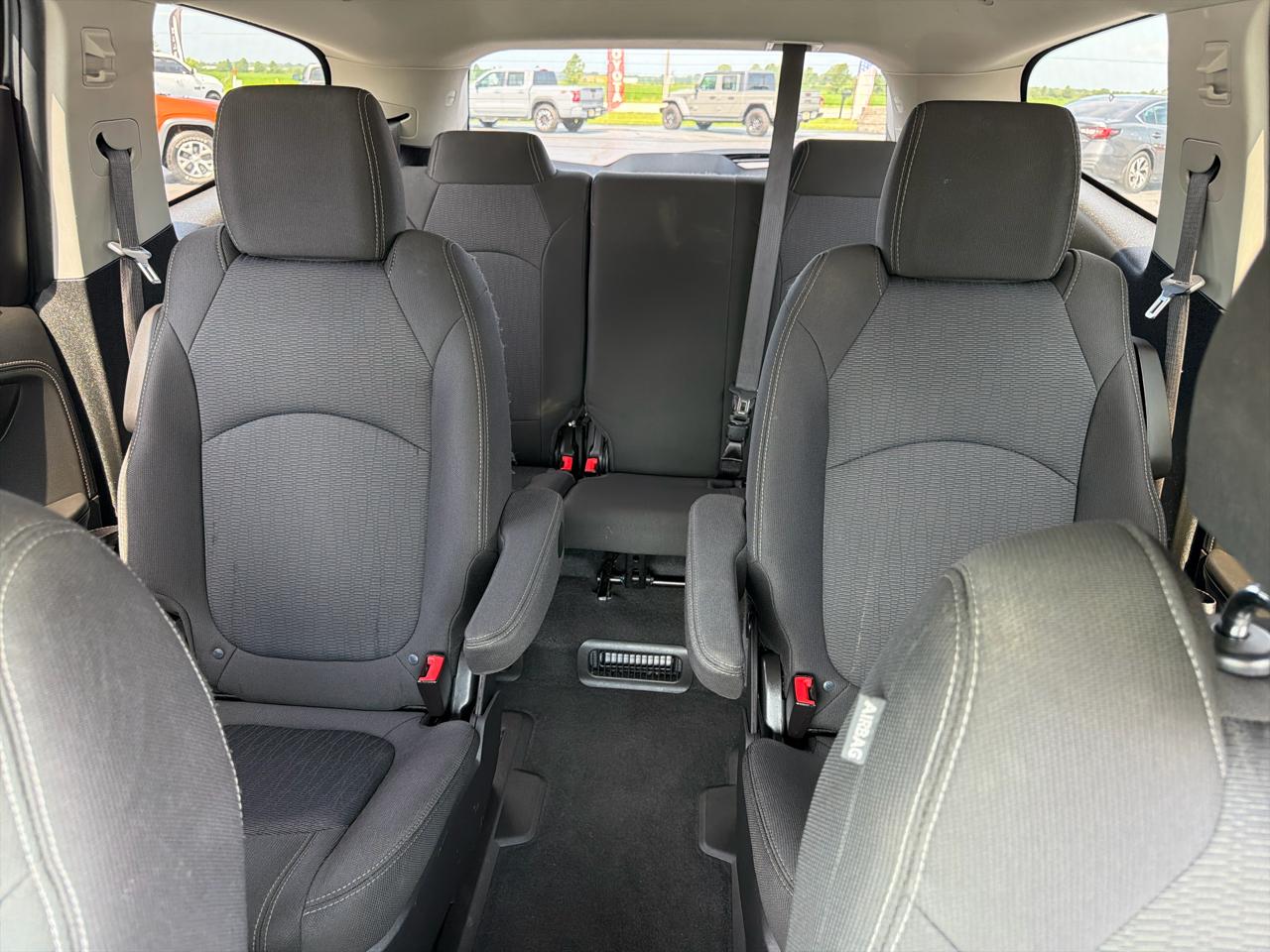 Chevrolet Traverse FWD 4dr LT w/1LT 2017