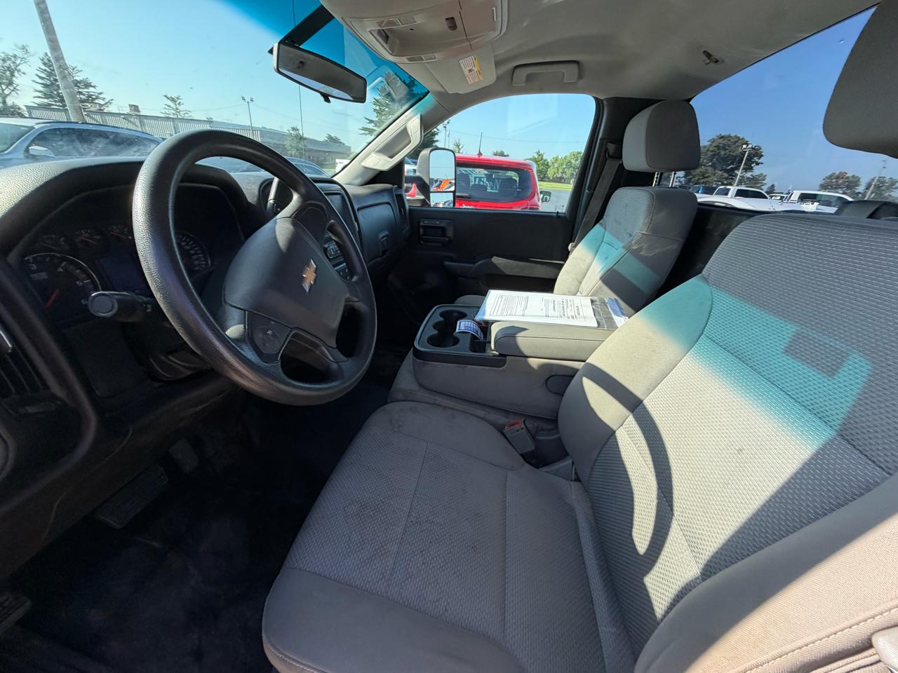 Chevrolet Silverado 1500 2WD Reg Cab 133.0" Work Truck w/1WT 2014