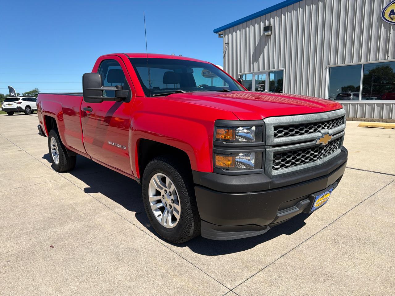 Chevrolet Silverado 1500 2WD Reg Cab 133.0" Work Truck w/1WT 2014
