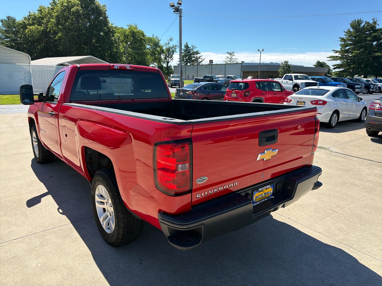 Chevrolet Silverado 1500 2WD Reg Cab 133.0" Work Truck w/1WT 2014