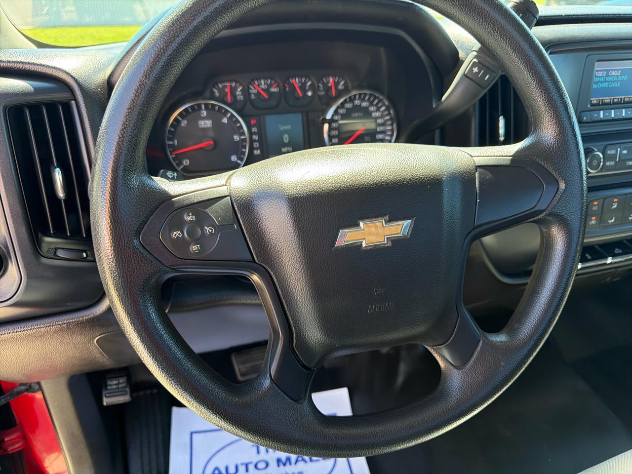 Chevrolet Silverado 1500 2WD Reg Cab 133.0" Work Truck w/1WT 2014
