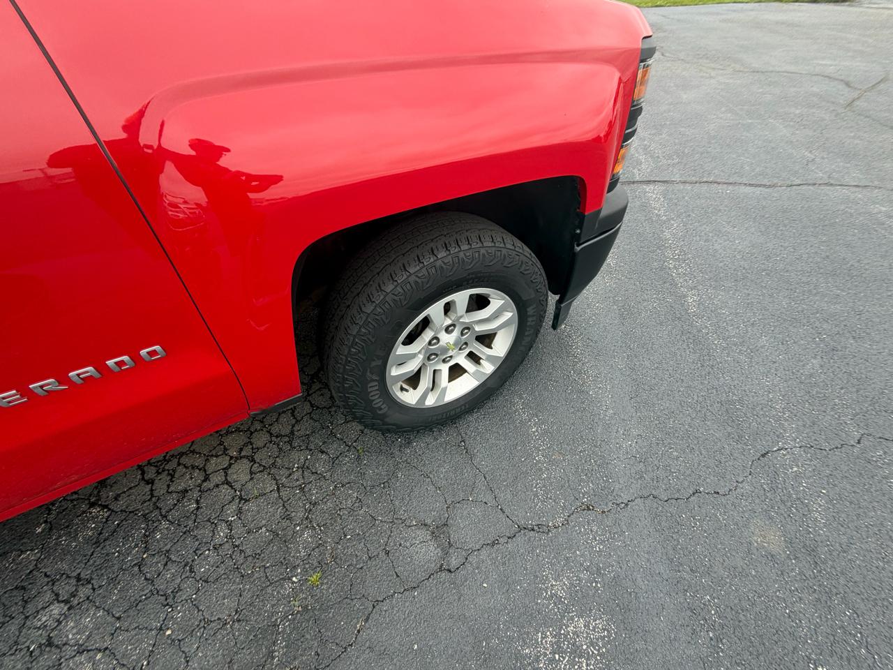 Chevrolet Silverado 1500 2WD Reg Cab 133.0" Work Truck w/1WT 2014