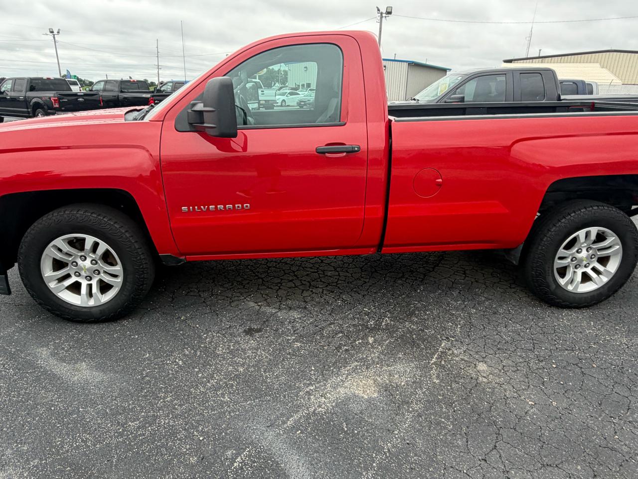 Chevrolet Silverado 1500 2WD Reg Cab 133.0" Work Truck w/1WT 2014