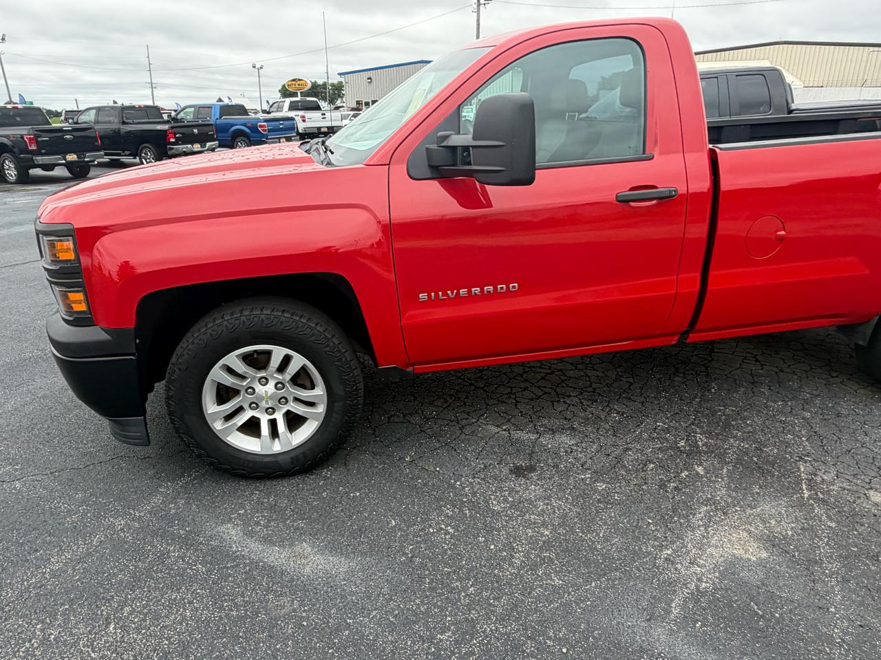 Chevrolet Silverado 1500 2WD Reg Cab 133.0" Work Truck w/1WT 2014