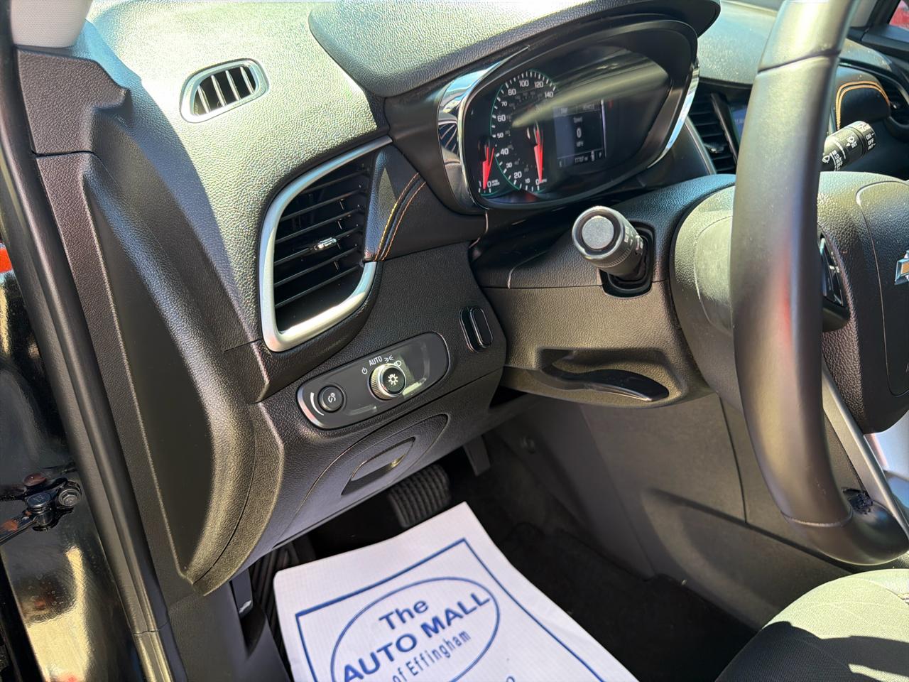 Chevrolet Trax FWD 4dr LT 2019