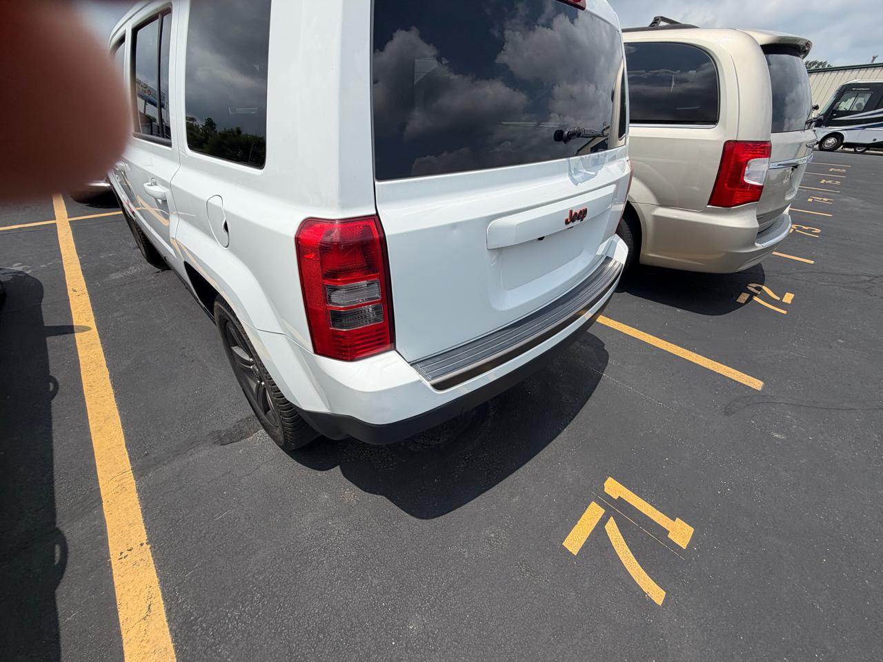 Jeep Patriot FWD 4dr 75th Anniversary 2016