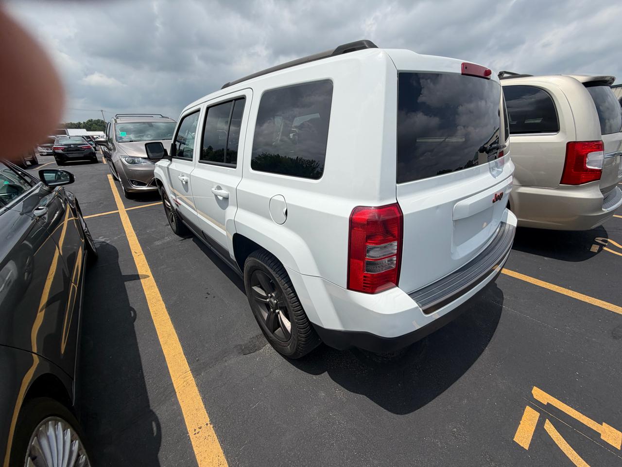 Jeep Patriot FWD 4dr 75th Anniversary 2016
