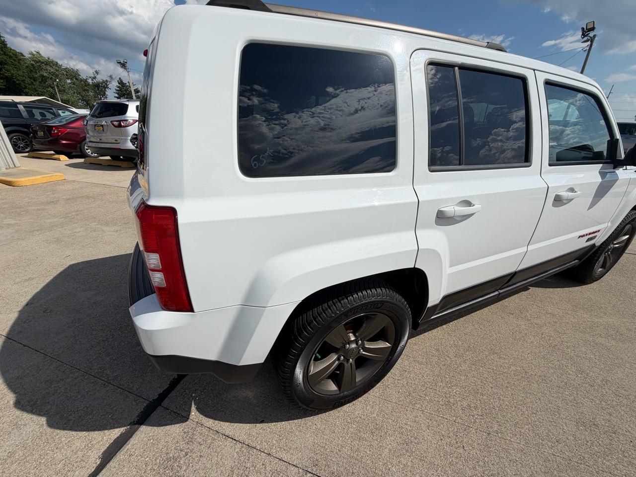 Jeep Patriot FWD 4dr 75th Anniversary 2016